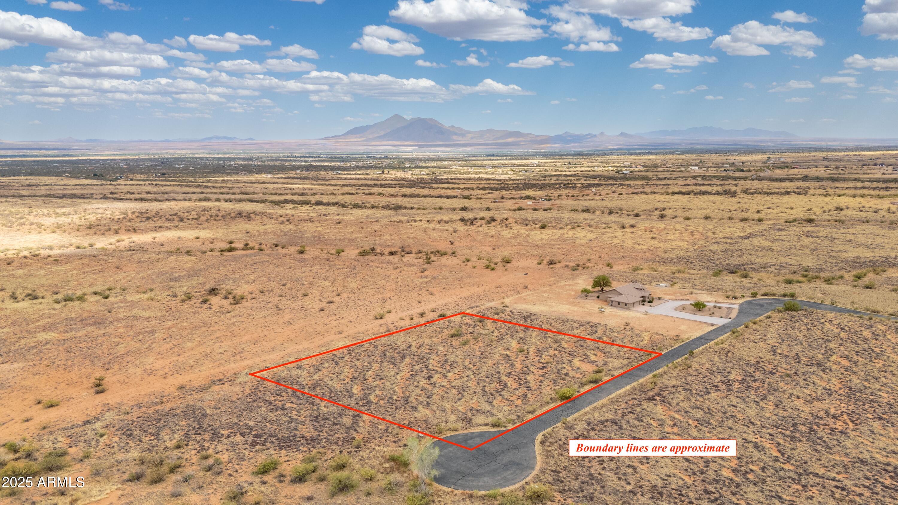 Lot 18 Roberto Loop -- 18