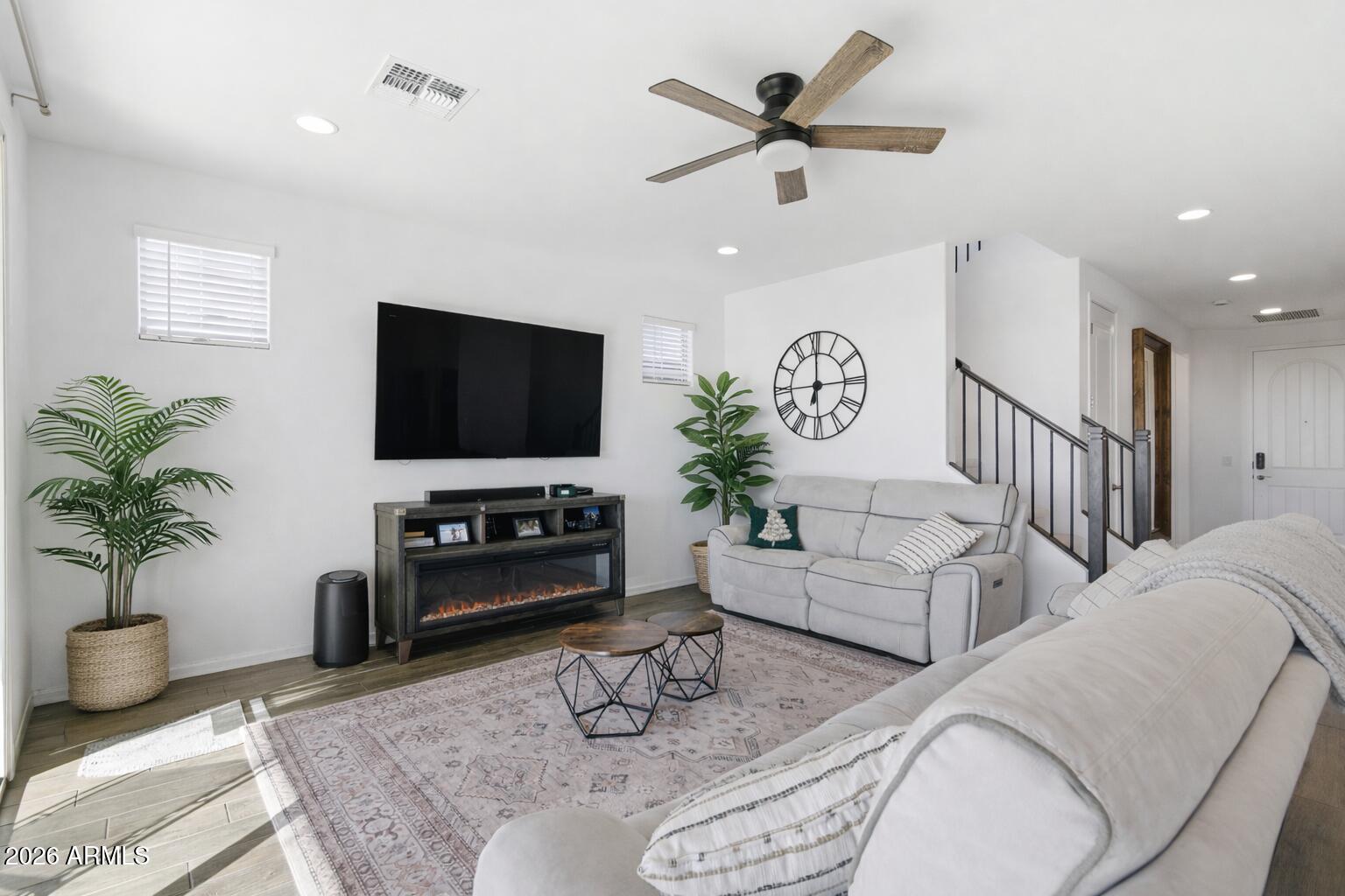 10941 E TEXAS Avenue