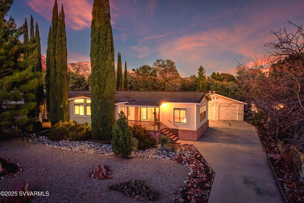Photo of 420 Windsong Drive, Sedona, AZ 86336 (MLS # 6934766)