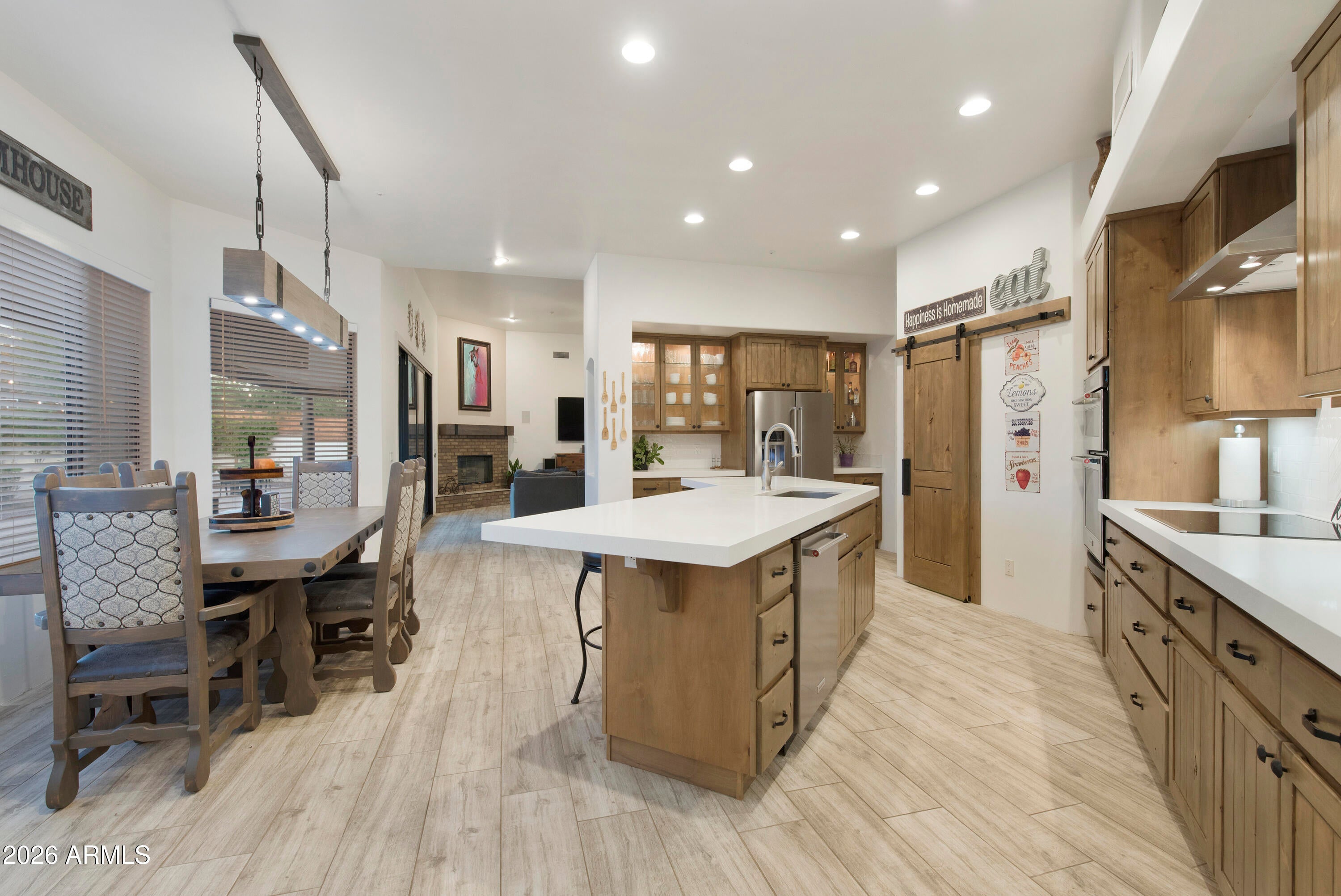 6024 E MONTERRA Way
