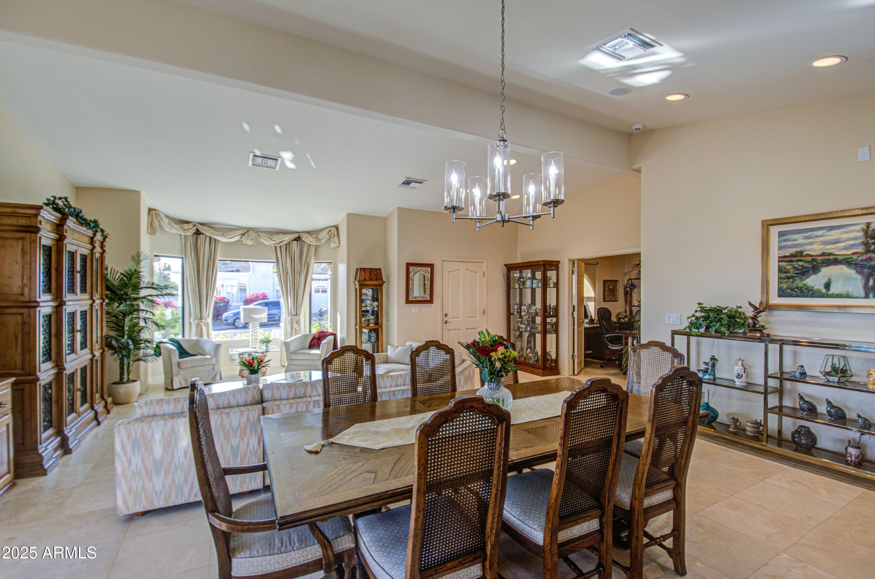 8511 N 16TH Place
