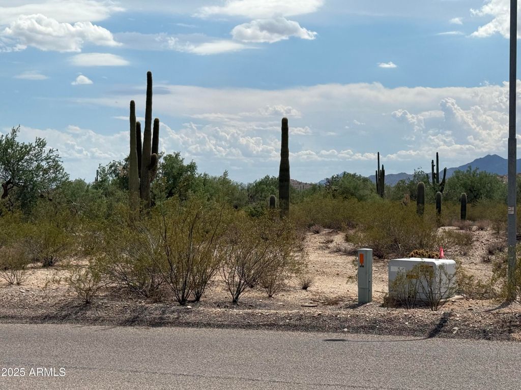 Photo of 0 SW Olberg And Gossner Lot 35 Road #35, San Tan Valley, AZ 85144 (MLS # 6923602)