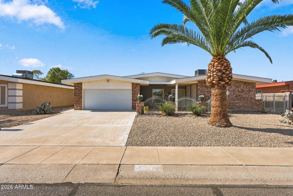 Photo of 10722 W Welk Drive, Sun City, AZ 85373 (MLS # 7089299)