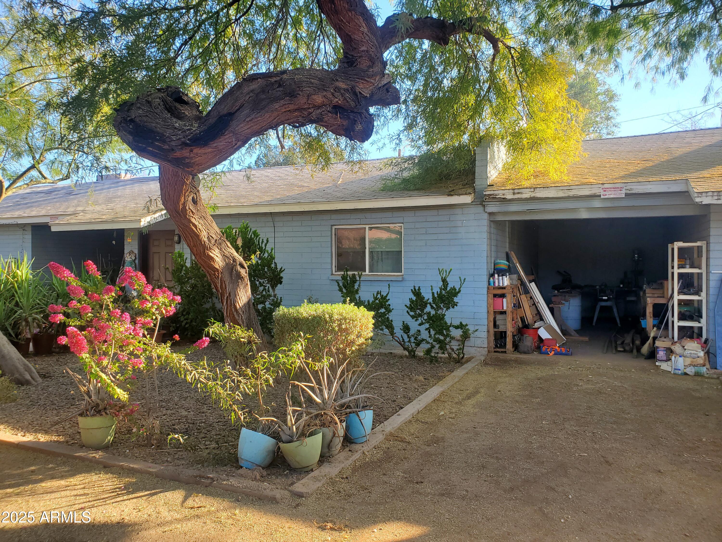 4323 N 13TH Place