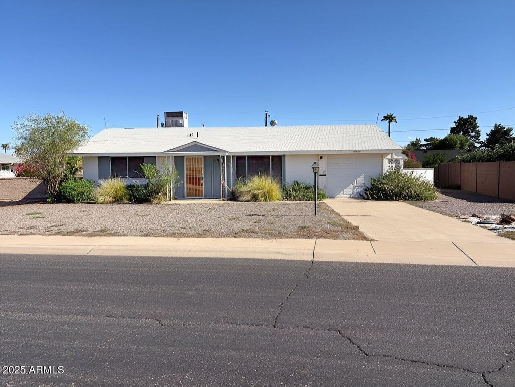 Photo of 11007 W Florida Avenue, Sun City, AZ 85351 (MLS # 6934082)