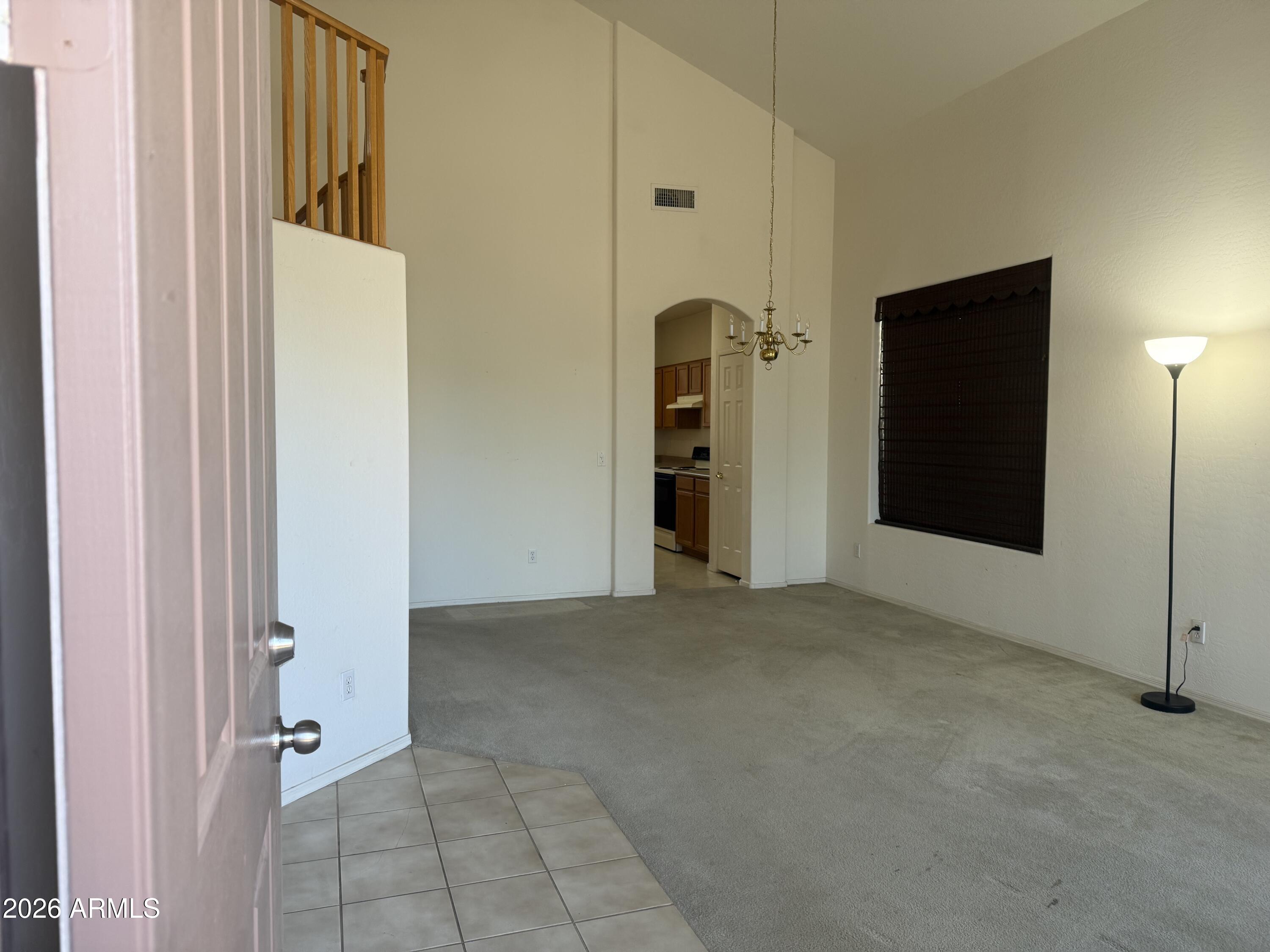 2422 W ELLIS Street