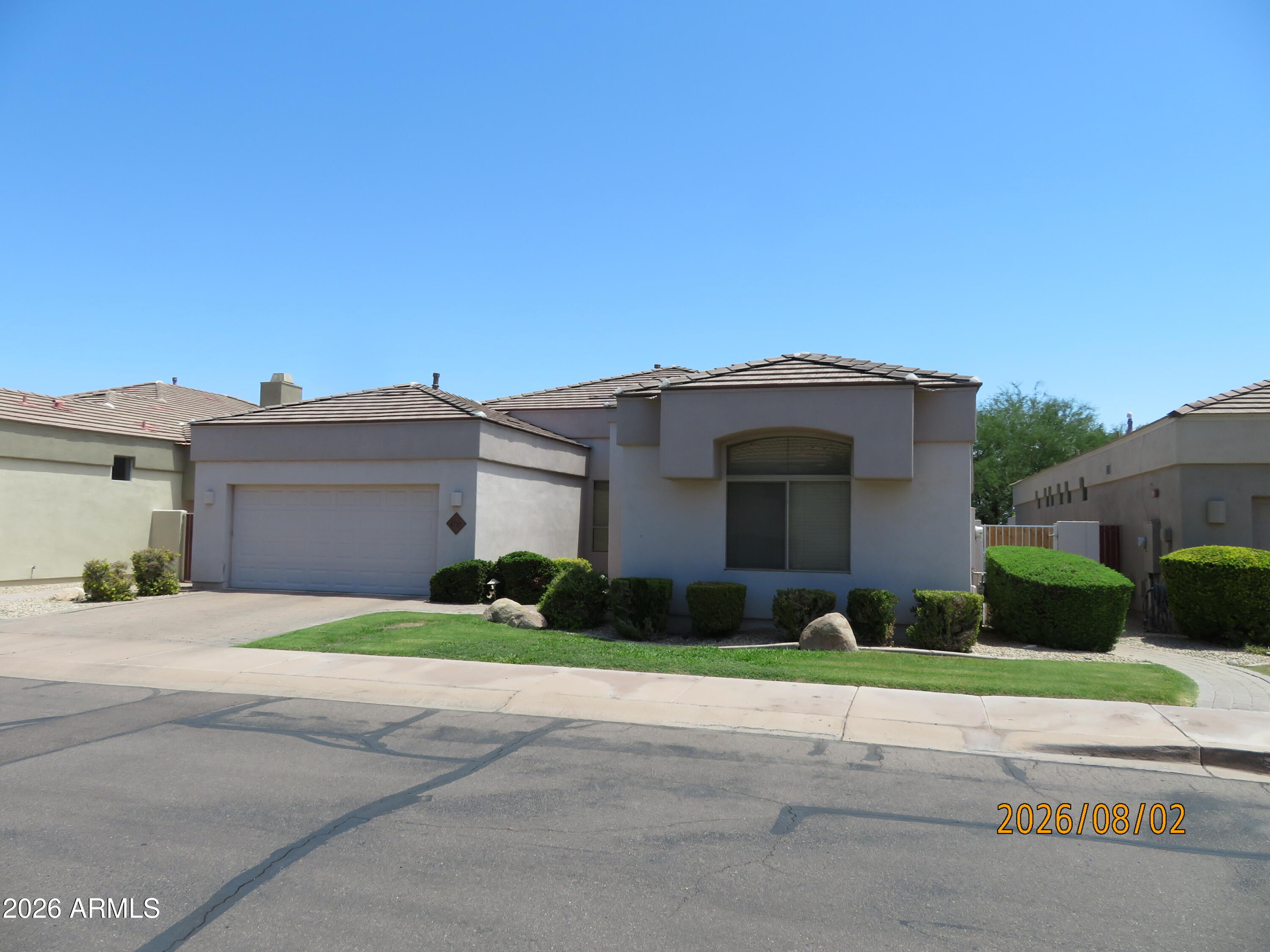 8727 E Tuckey Lane