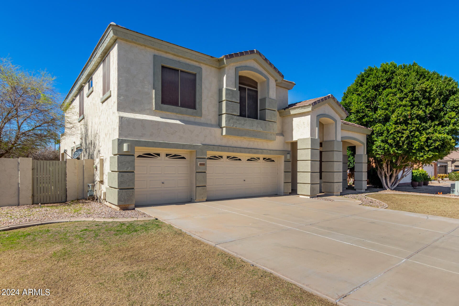 504 N SWALLOW Lane