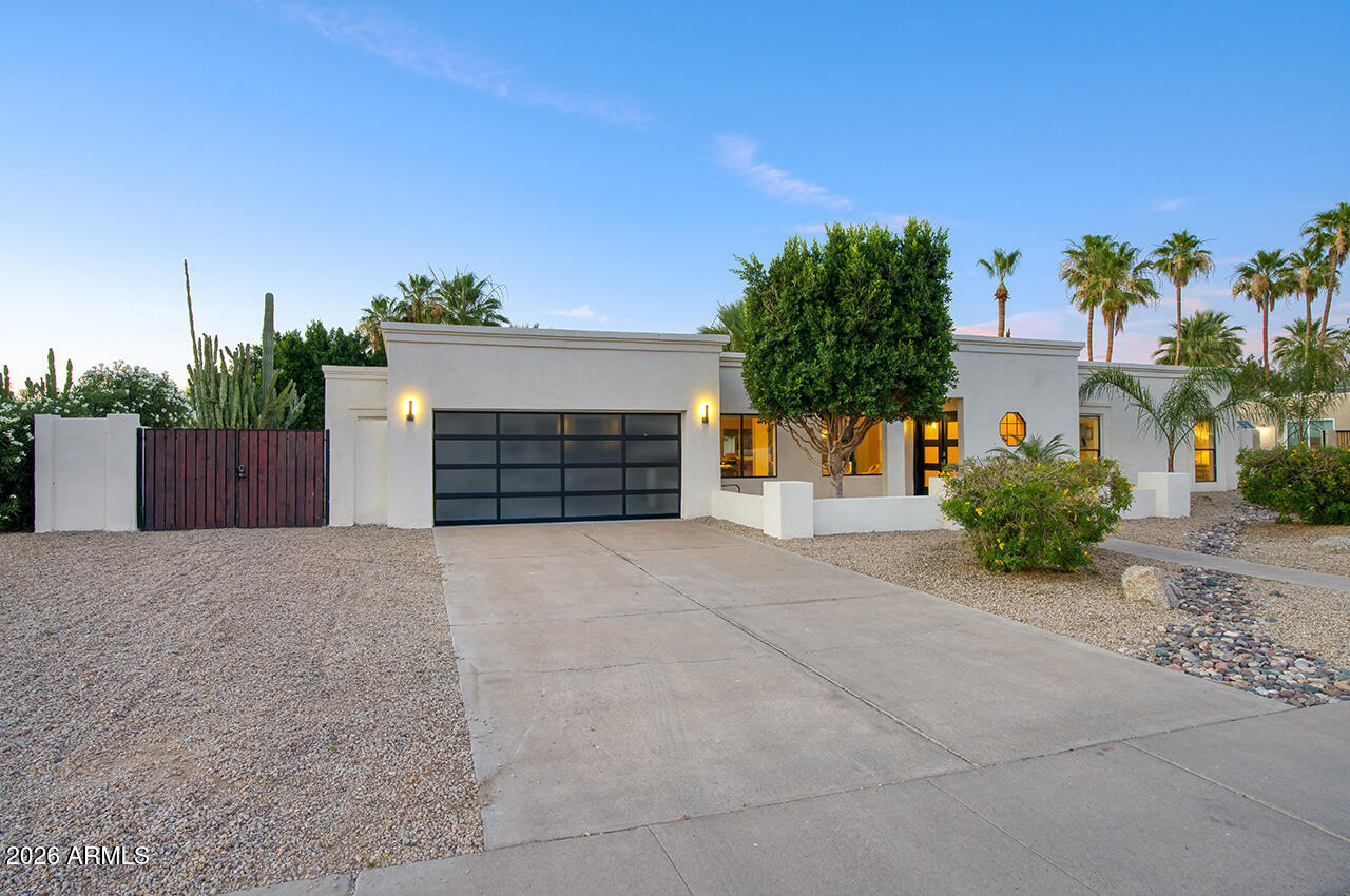 6912 E REDFIELD Road