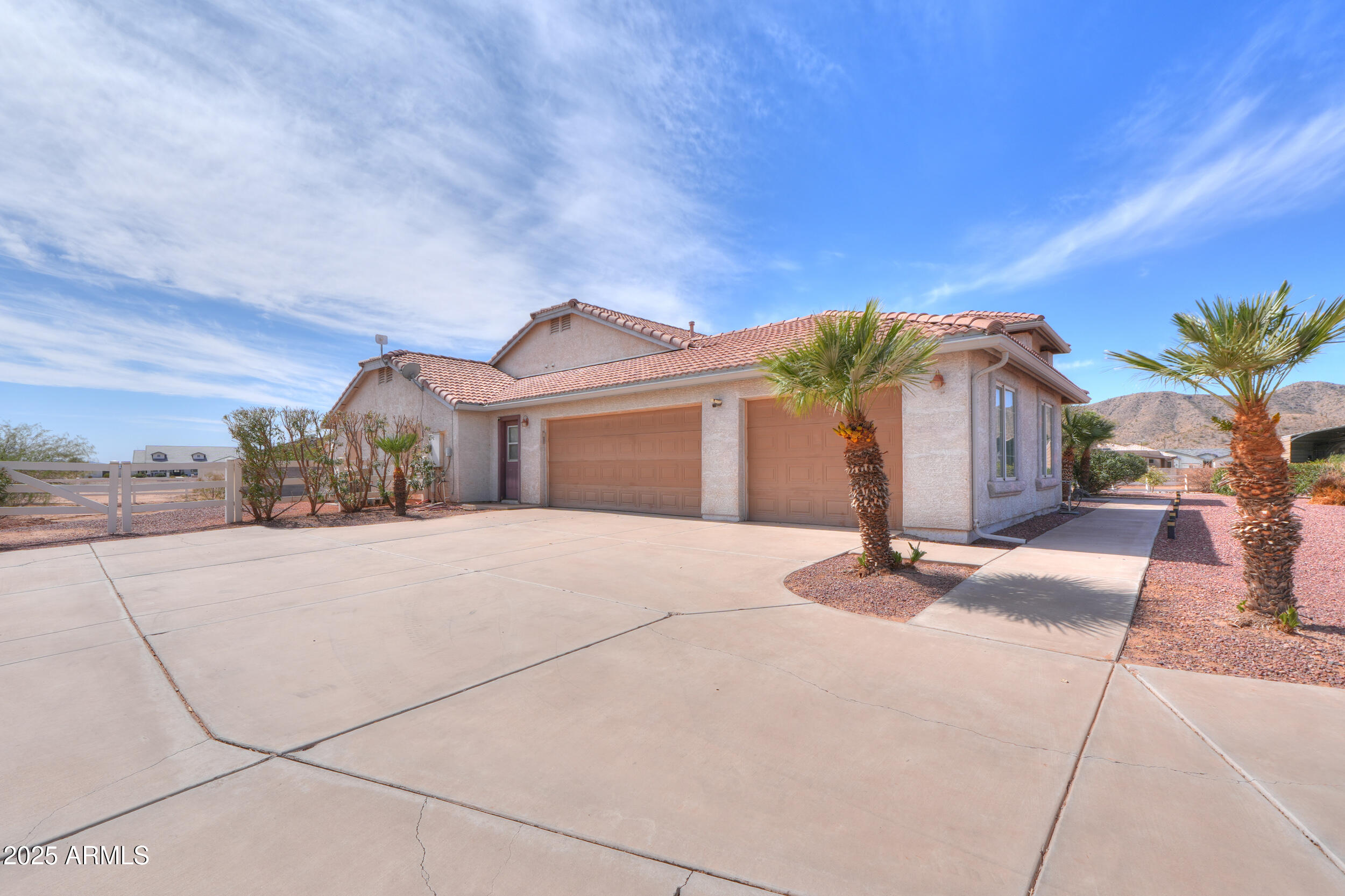 8715 S VALLEY VISTA Court