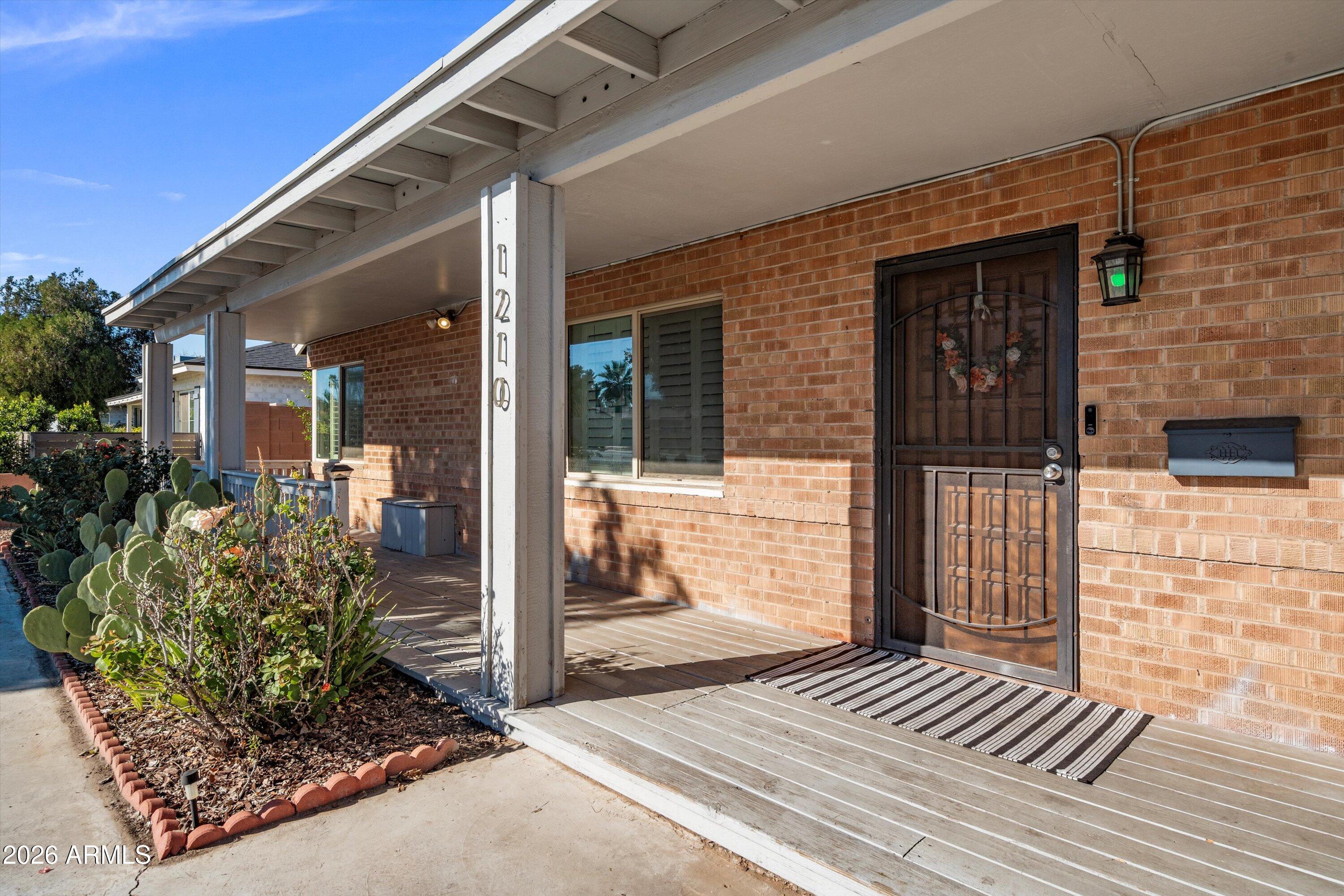 1210 W MISSOURI Avenue