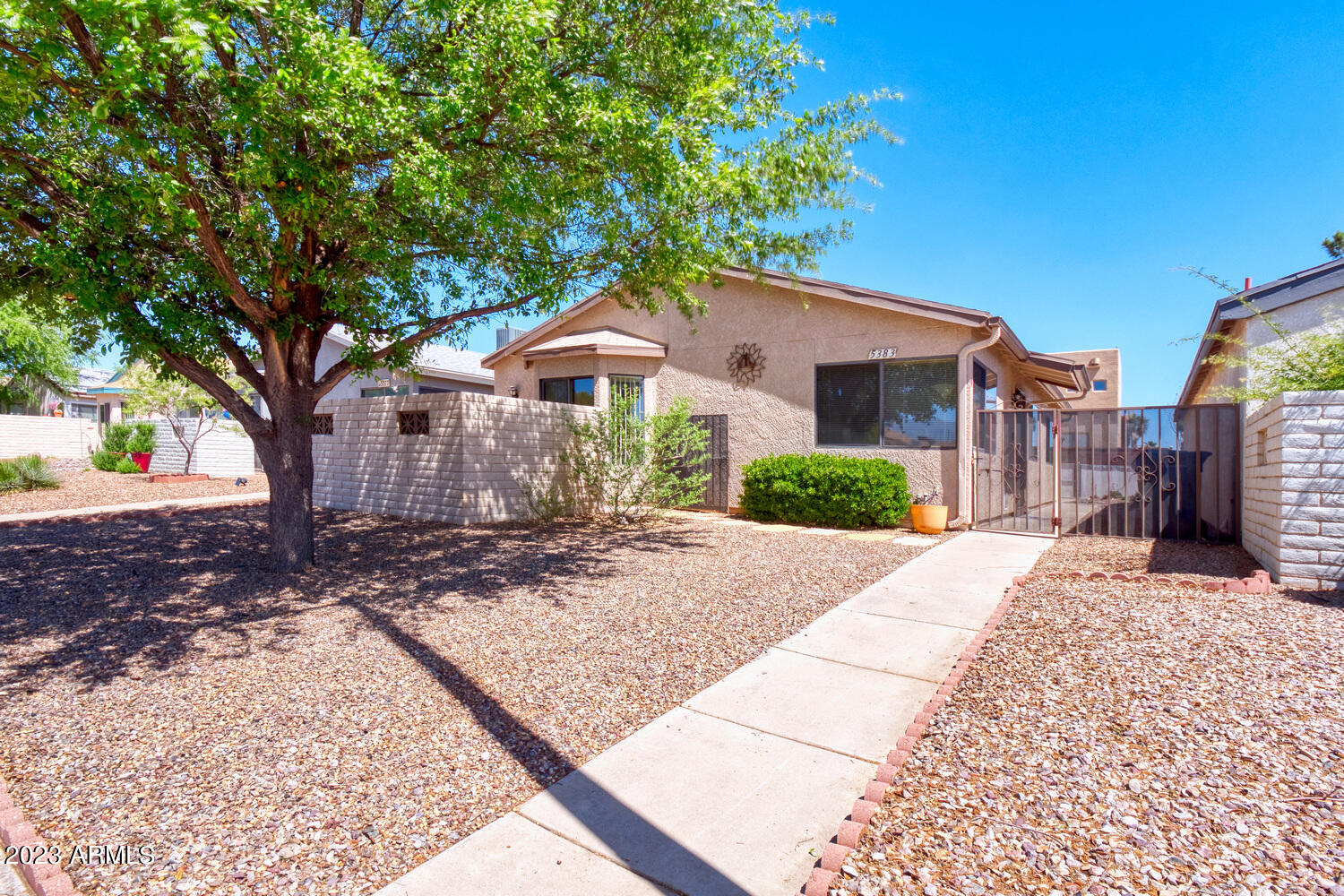 DESERT SHADOWS - Residential