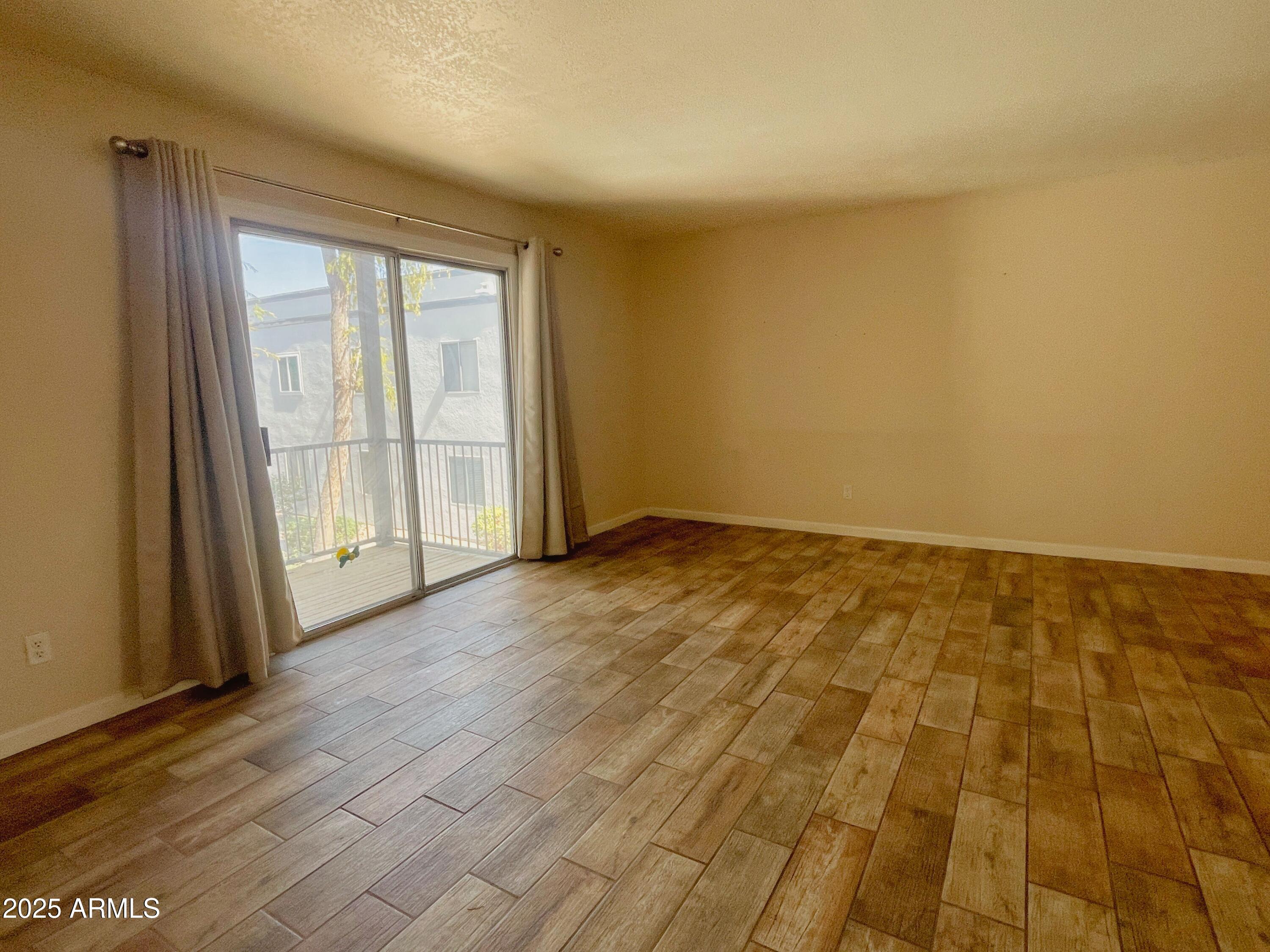 740 W Elm Street 243