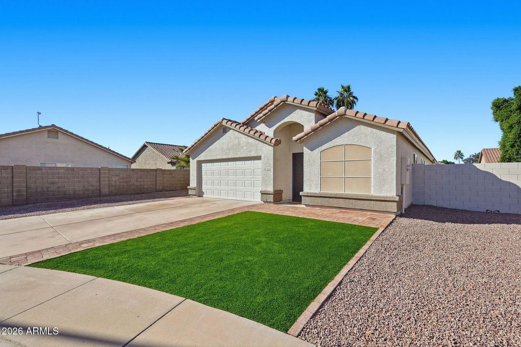 Photo of 934 S Navajo Court, Chandler, AZ 85224 (MLS # 6969122)