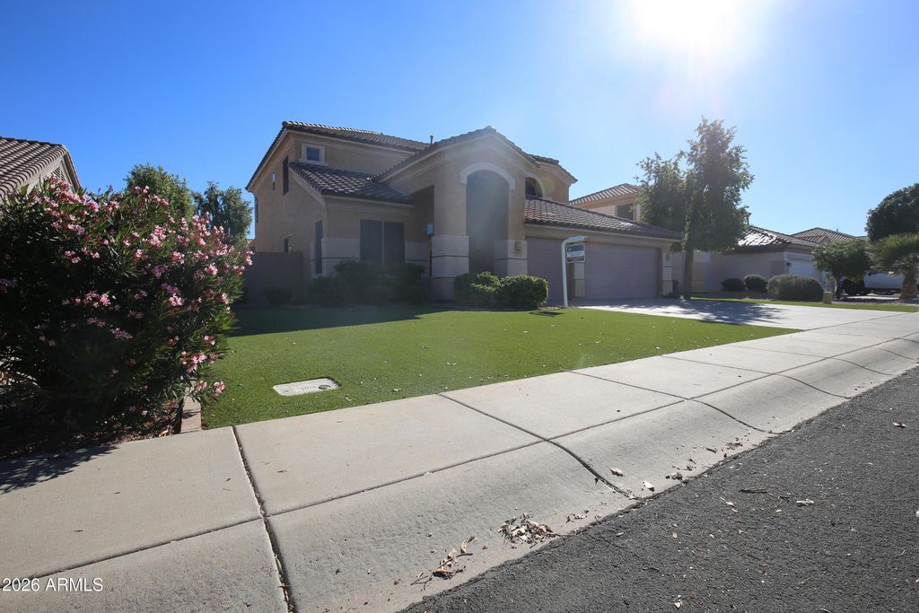 Photo of 1285 N Evergreen Street, Gilbert, AZ 85233 (MLS # 6975352)