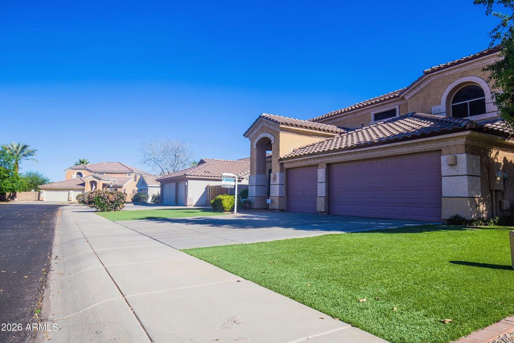 Photo of 1285 N Evergreen Street, Gilbert, AZ 85233 (MLS # 6975352)