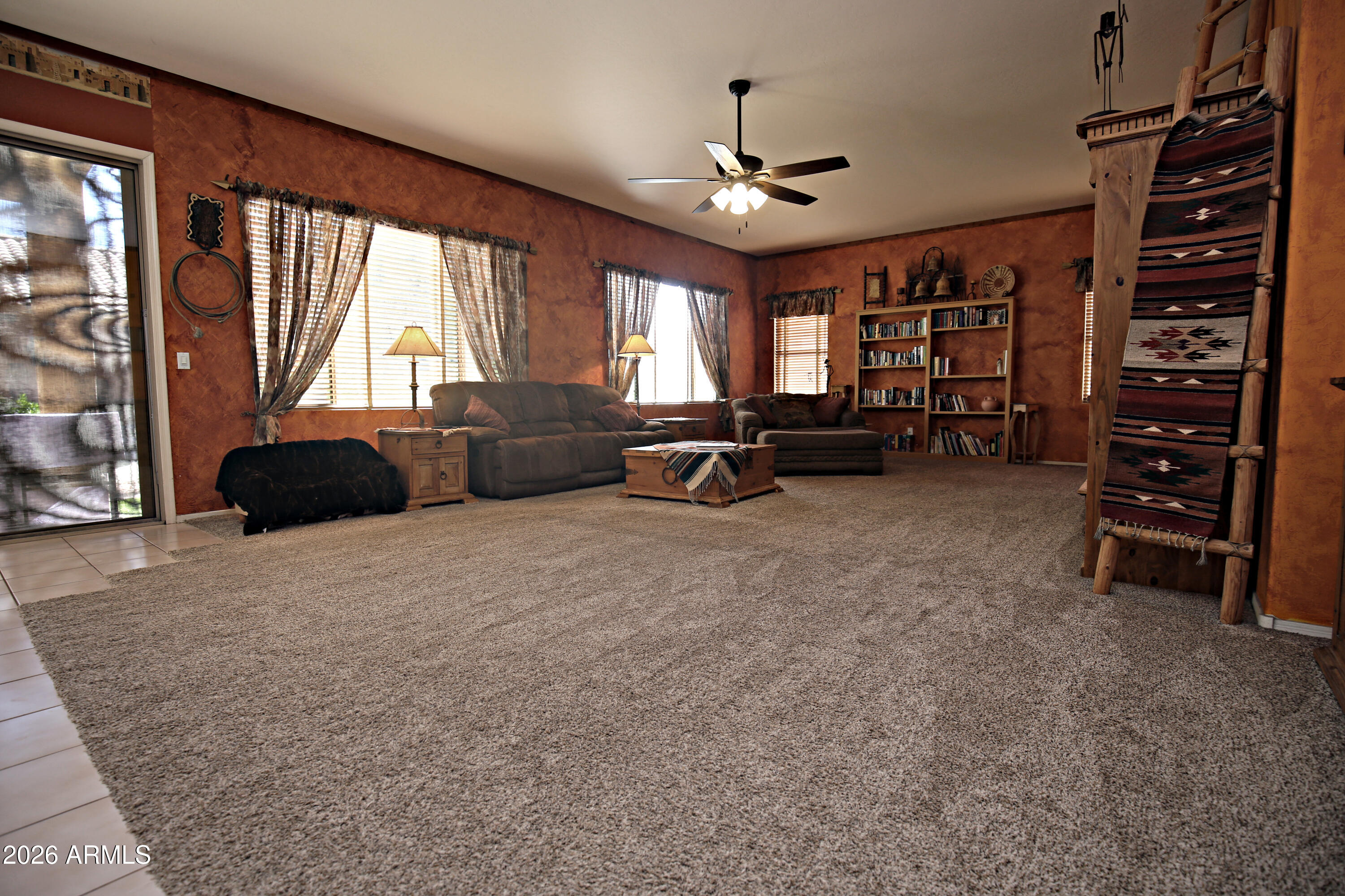 1285 N EVERGREEN Street