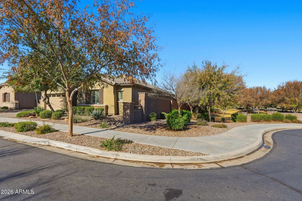 Photo of 20600 E Canary Court, Queen Creek, AZ 85142 (MLS # 6967412)