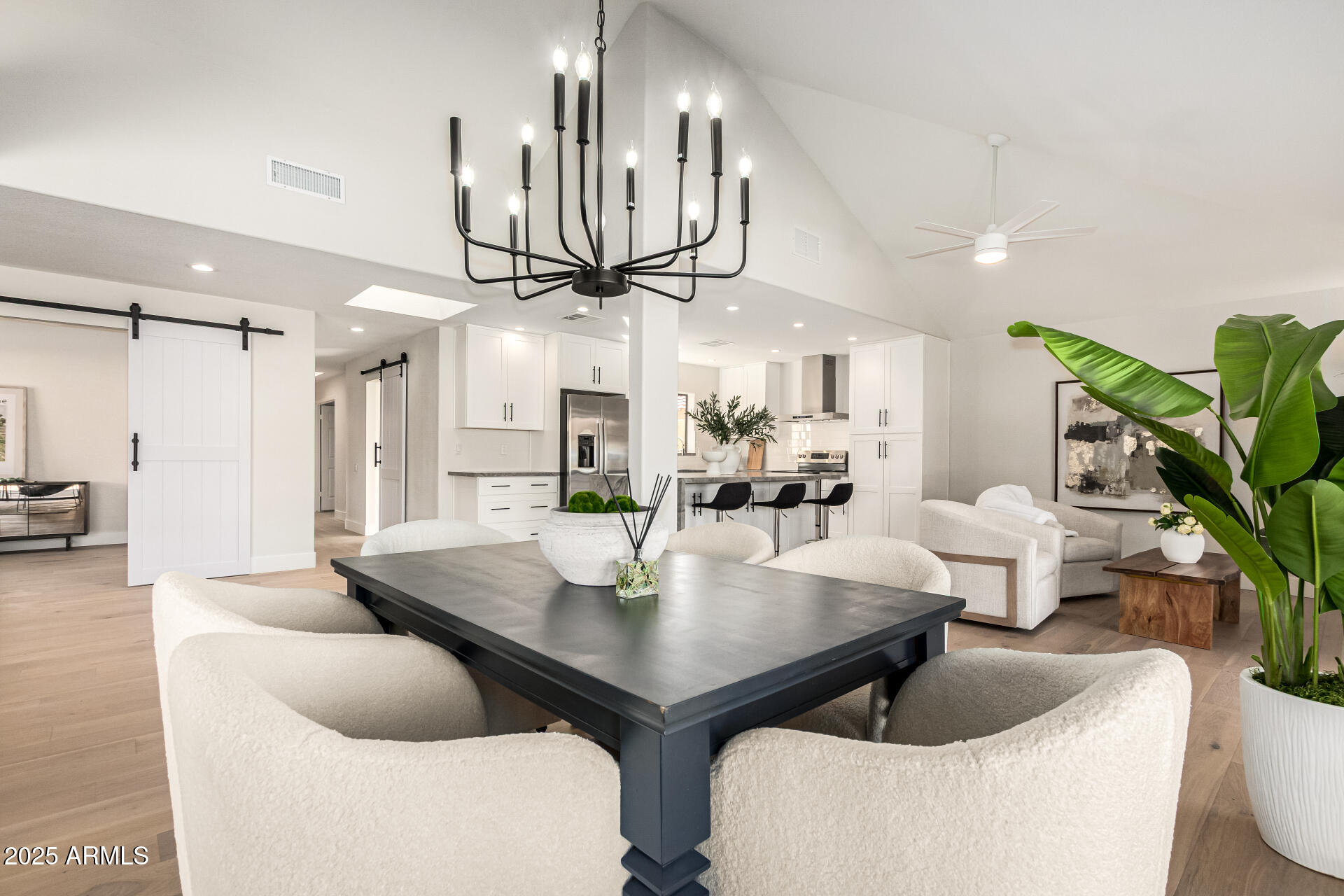 10008 E SADDLEHORN Trail