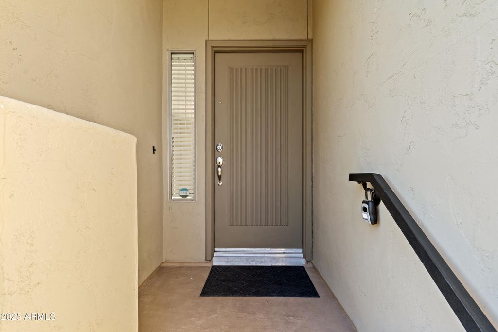 Photo of 19700 N 76th Street #2105, Scottsdale, AZ 85255 (MLS # 6956111)