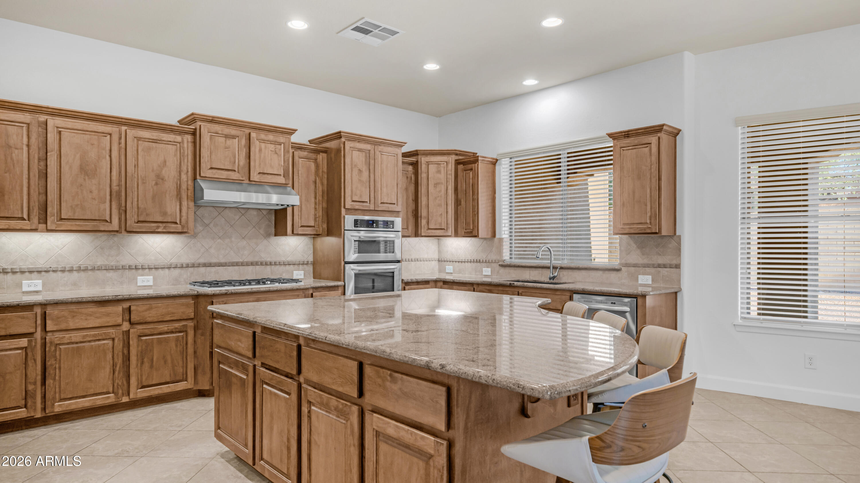 1606 W SILENTCOVE Lane