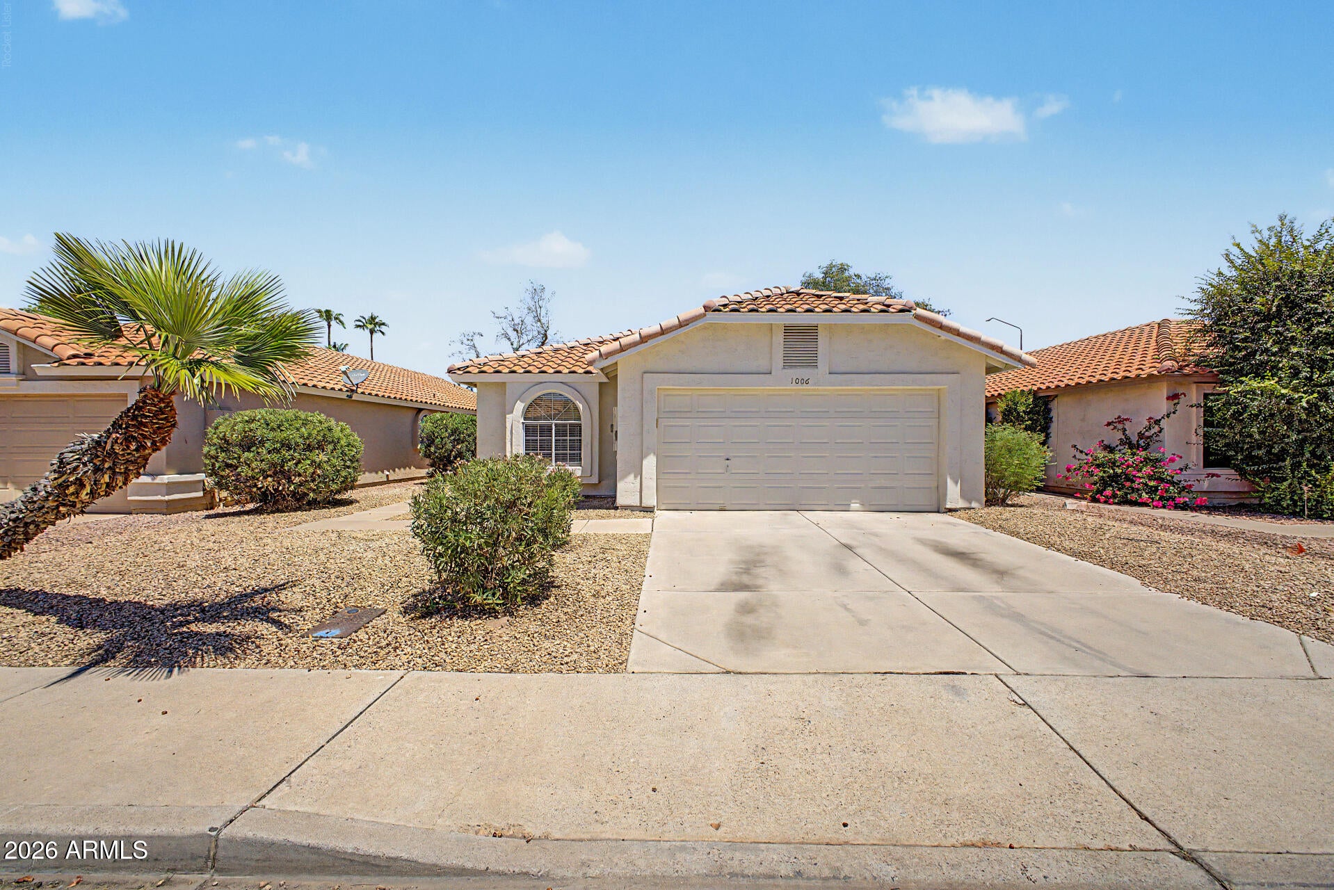 1006 W REDONDO Drive