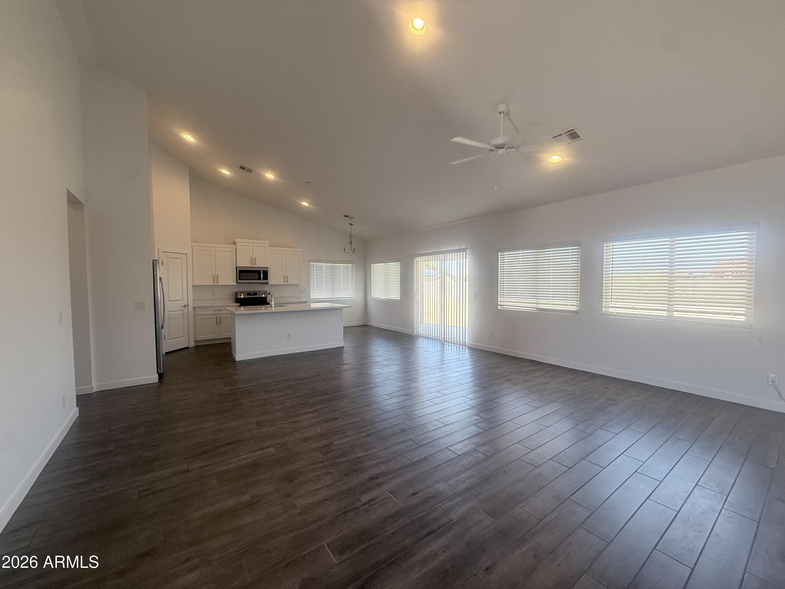 4105 N DEL MONTE Drive