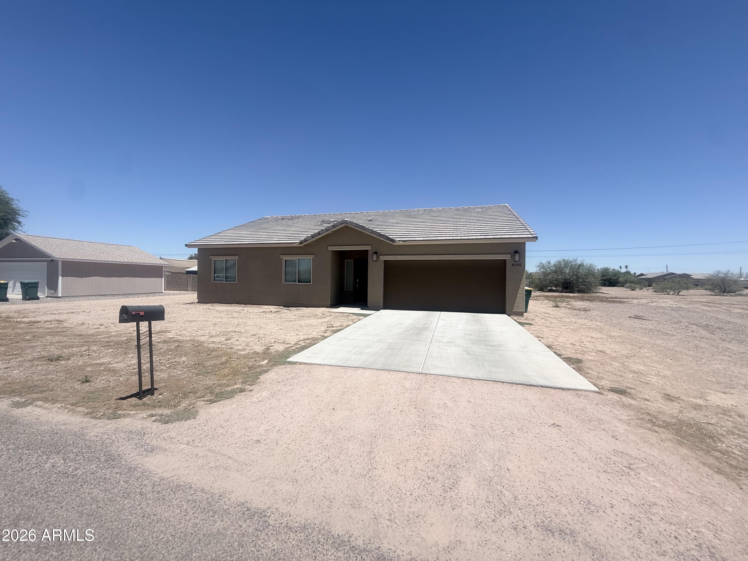 4105 N DEL MONTE Drive