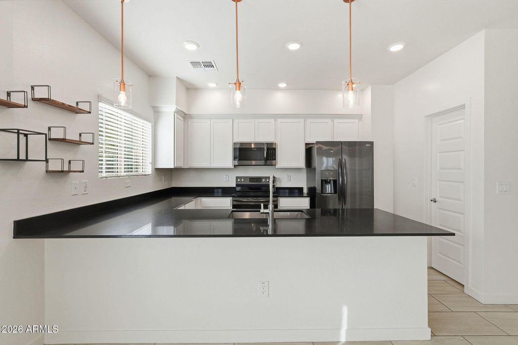 Photo of 1815 E Frye Road #102, Gilbert, AZ 85295 (MLS # 6976150)