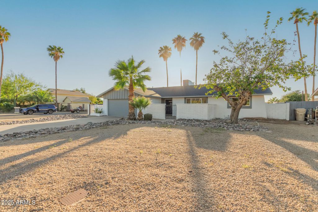 Photo of 15602 N 55th Avenue, Glendale, AZ 85306 (MLS # 6934352)
