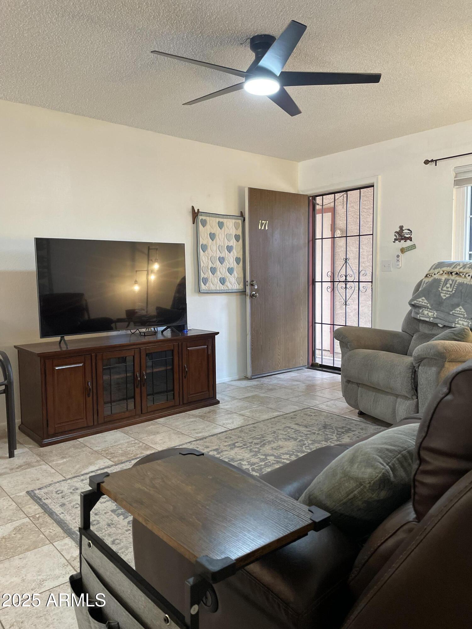 455 S DELAWARE Drive 171