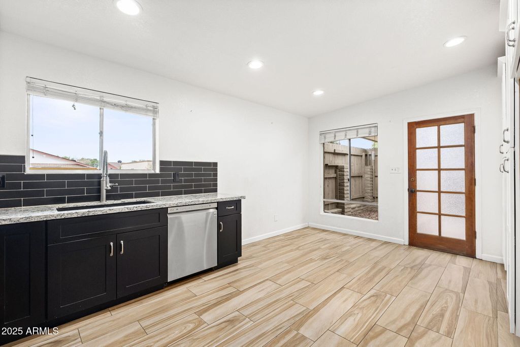Photo of 7604 N 46th Avenue, Glendale, AZ 85301 (MLS # 6928592)