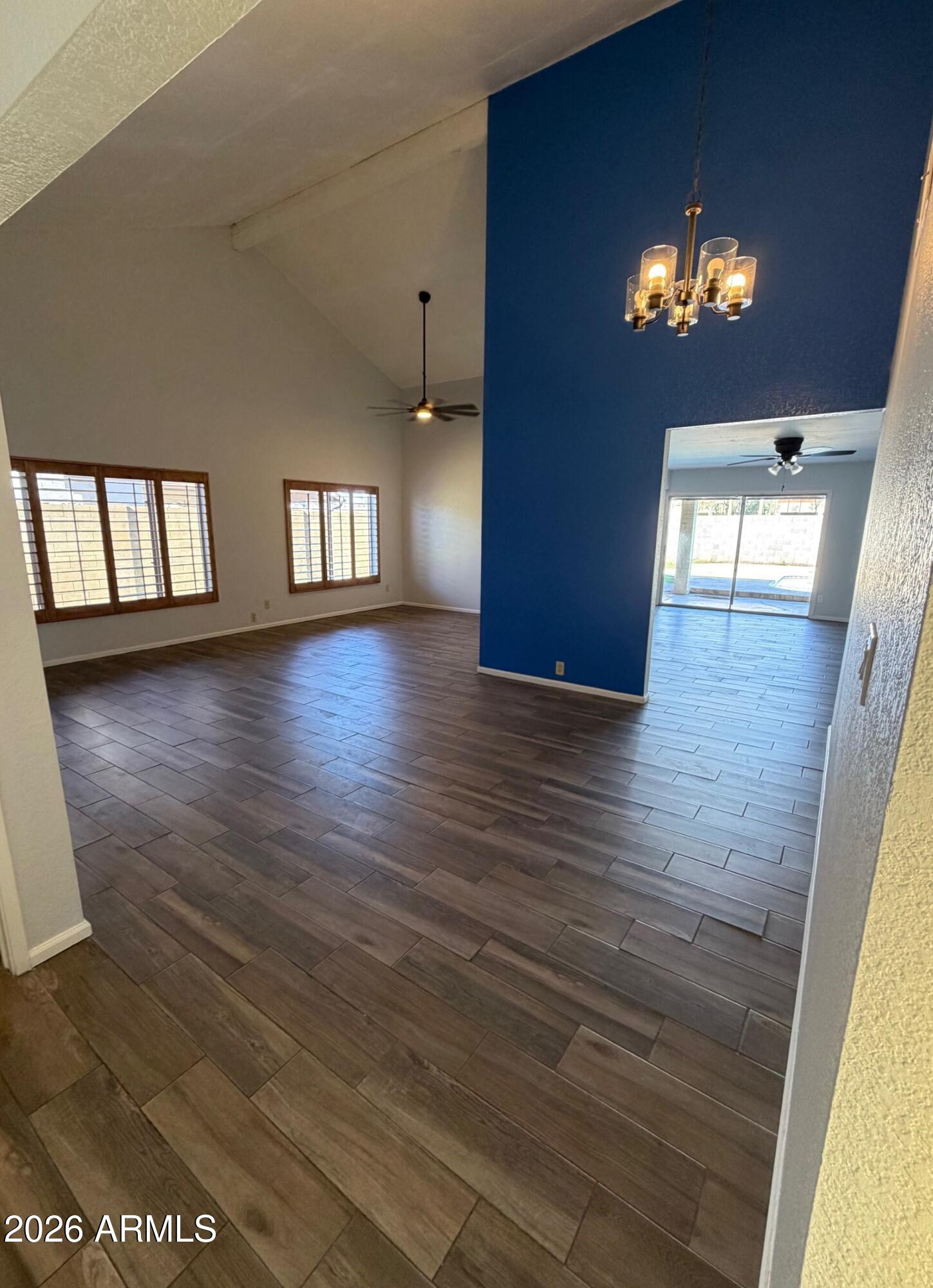 3426 W Juniper Avenue W