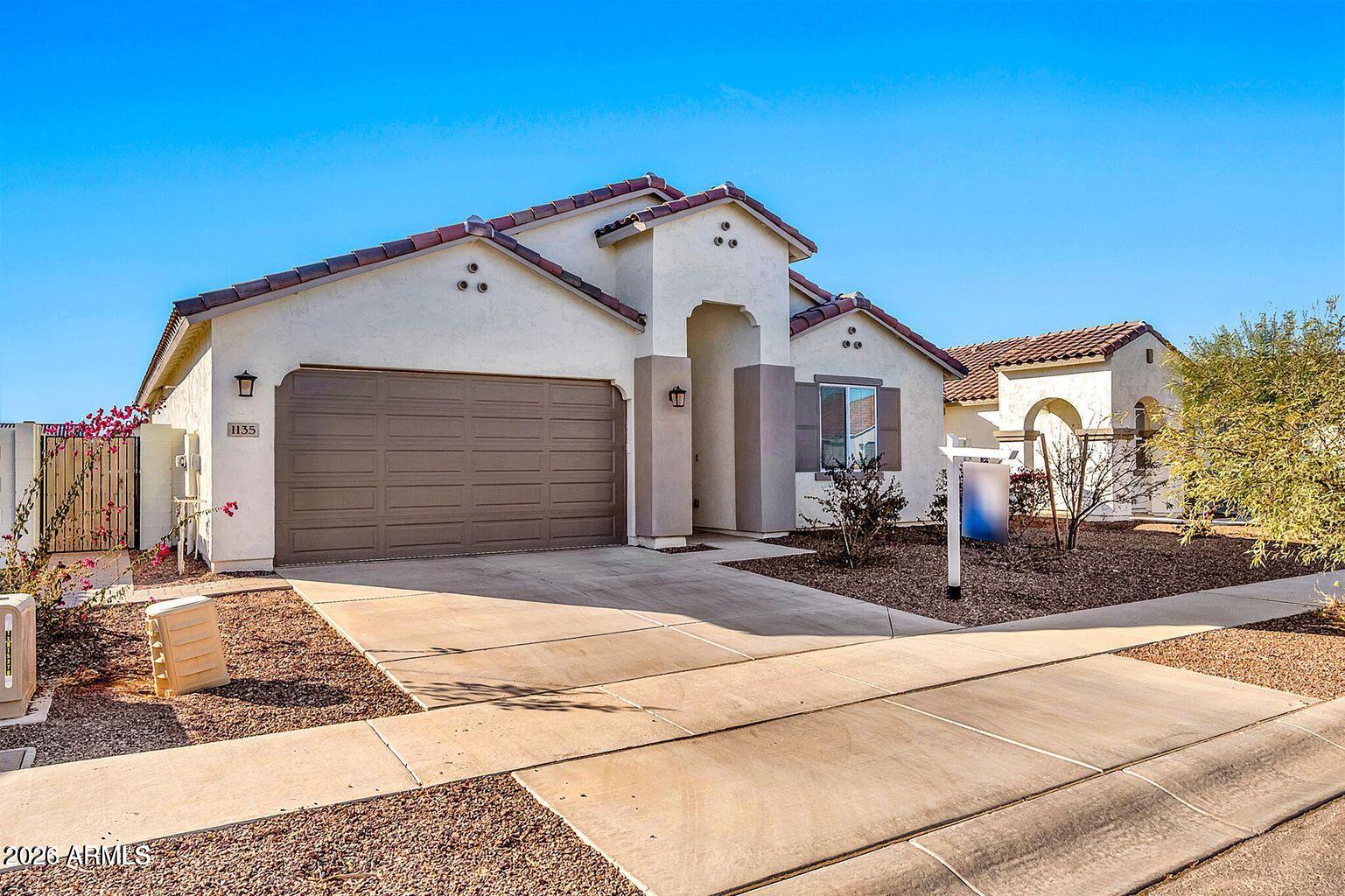 1135 E WESTWOOD Drive