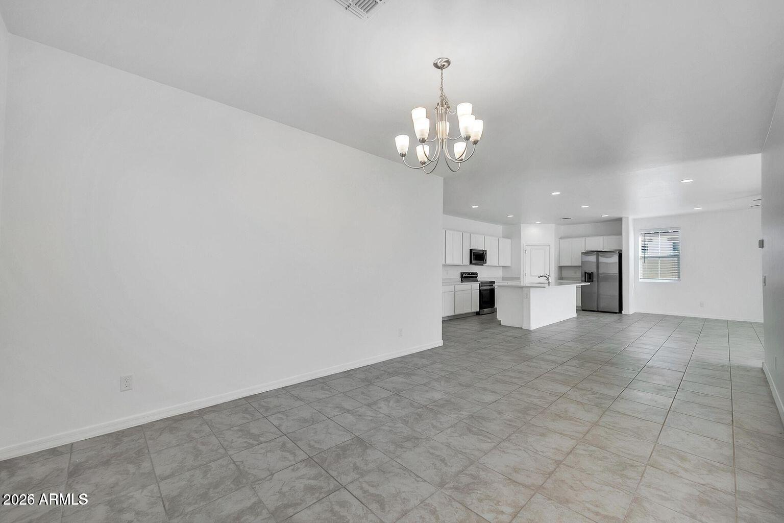 1135 E WESTWOOD Drive