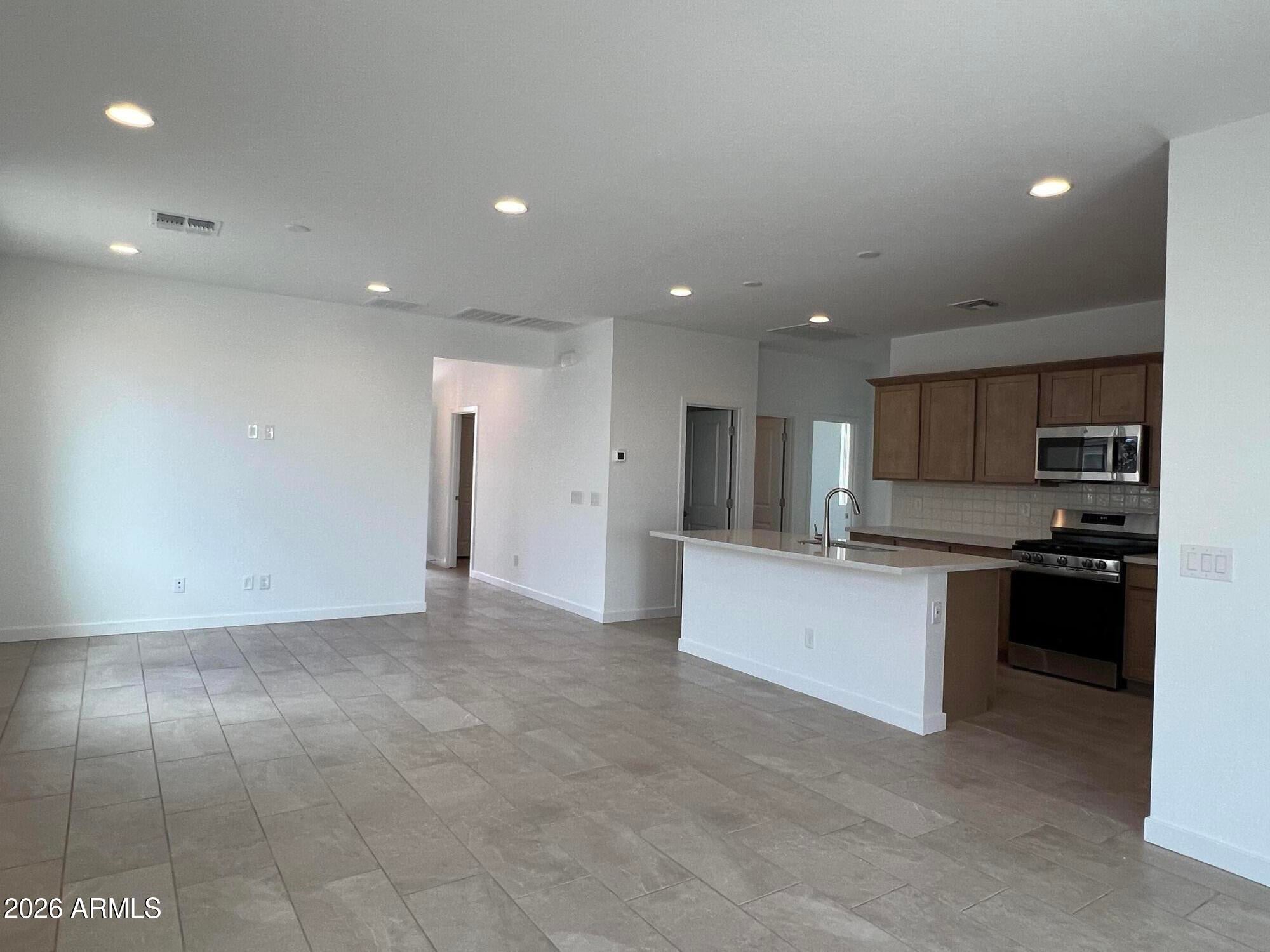 46885 W Crescent Moon Drive