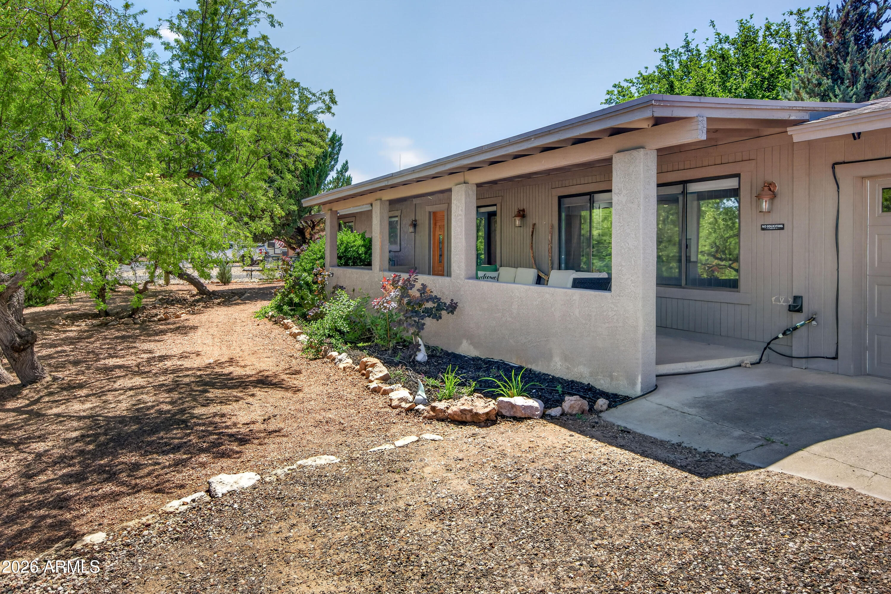 1838 S SHAWNEE Trail