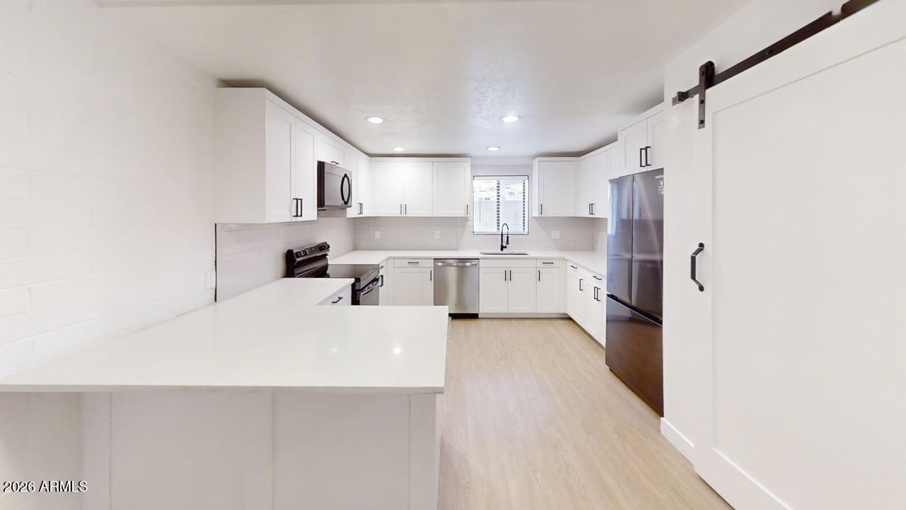 1840 W Thomas Road 14