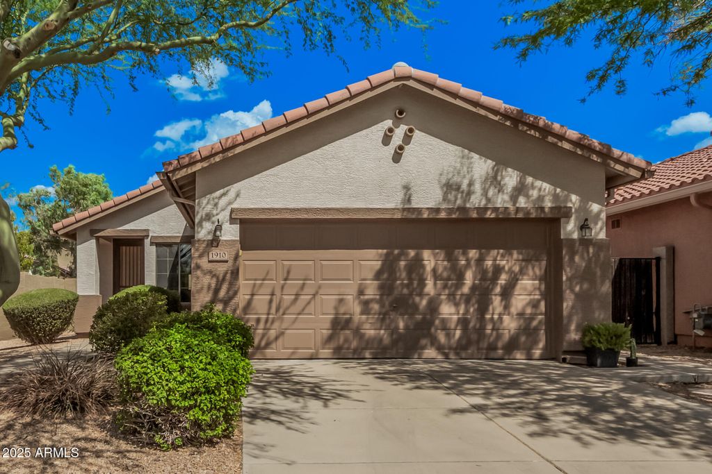 Photo of 1910 W St Exupery Drive, Anthem, AZ 85086 (MLS # 6920769)