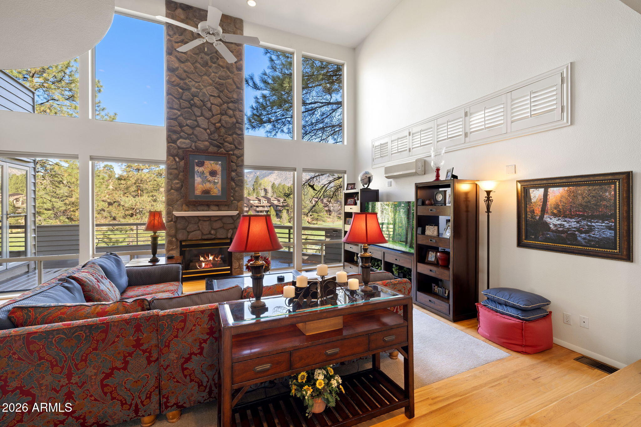 Flagstaff, Arizona, 86004, United States, 4 Bedrooms Bedrooms, ,4 BathroomsBathrooms,Residential,Active,2037117