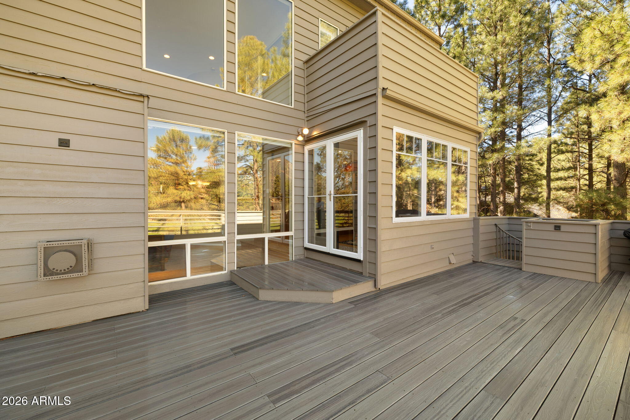 Flagstaff, Arizona, 86004, United States, 4 Bedrooms Bedrooms, ,4 BathroomsBathrooms,Residential,Active,2037117