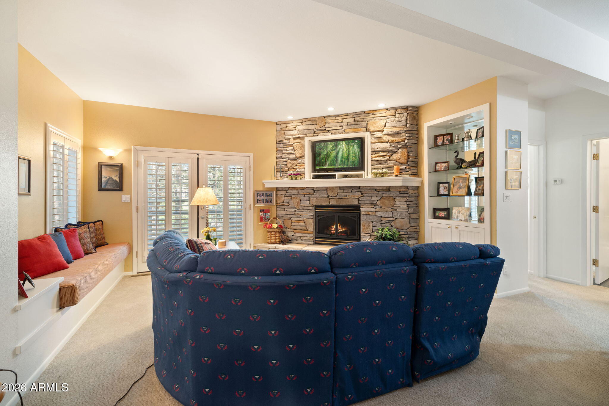 Flagstaff, Arizona, 86004, United States, 4 Bedrooms Bedrooms, ,4 BathroomsBathrooms,Residential,Active,2037117