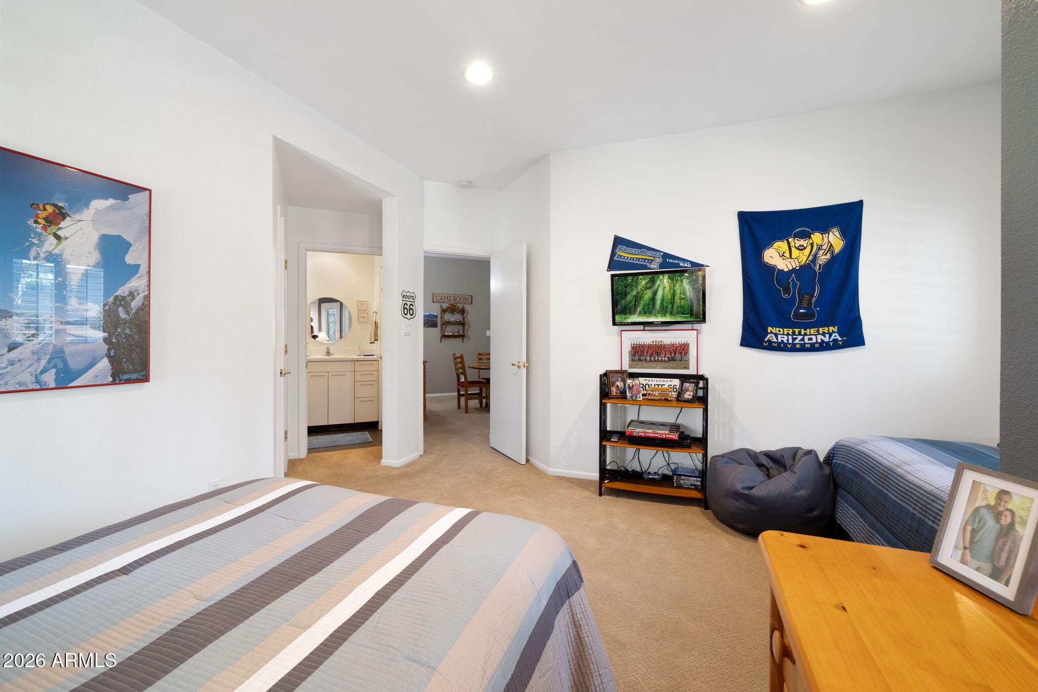 Flagstaff, Arizona, 86004, United States, 4 Bedrooms Bedrooms, ,4 BathroomsBathrooms,Residential,Active,2037117