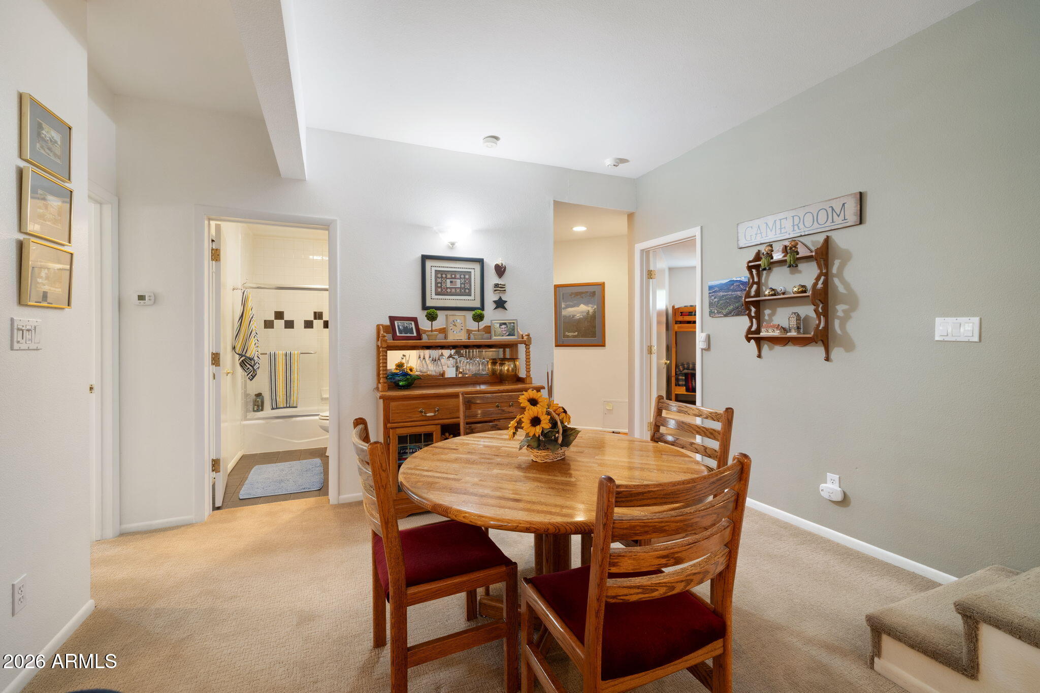 Flagstaff, Arizona, 86004, United States, 4 Bedrooms Bedrooms, ,4 BathroomsBathrooms,Residential,Active,2037117