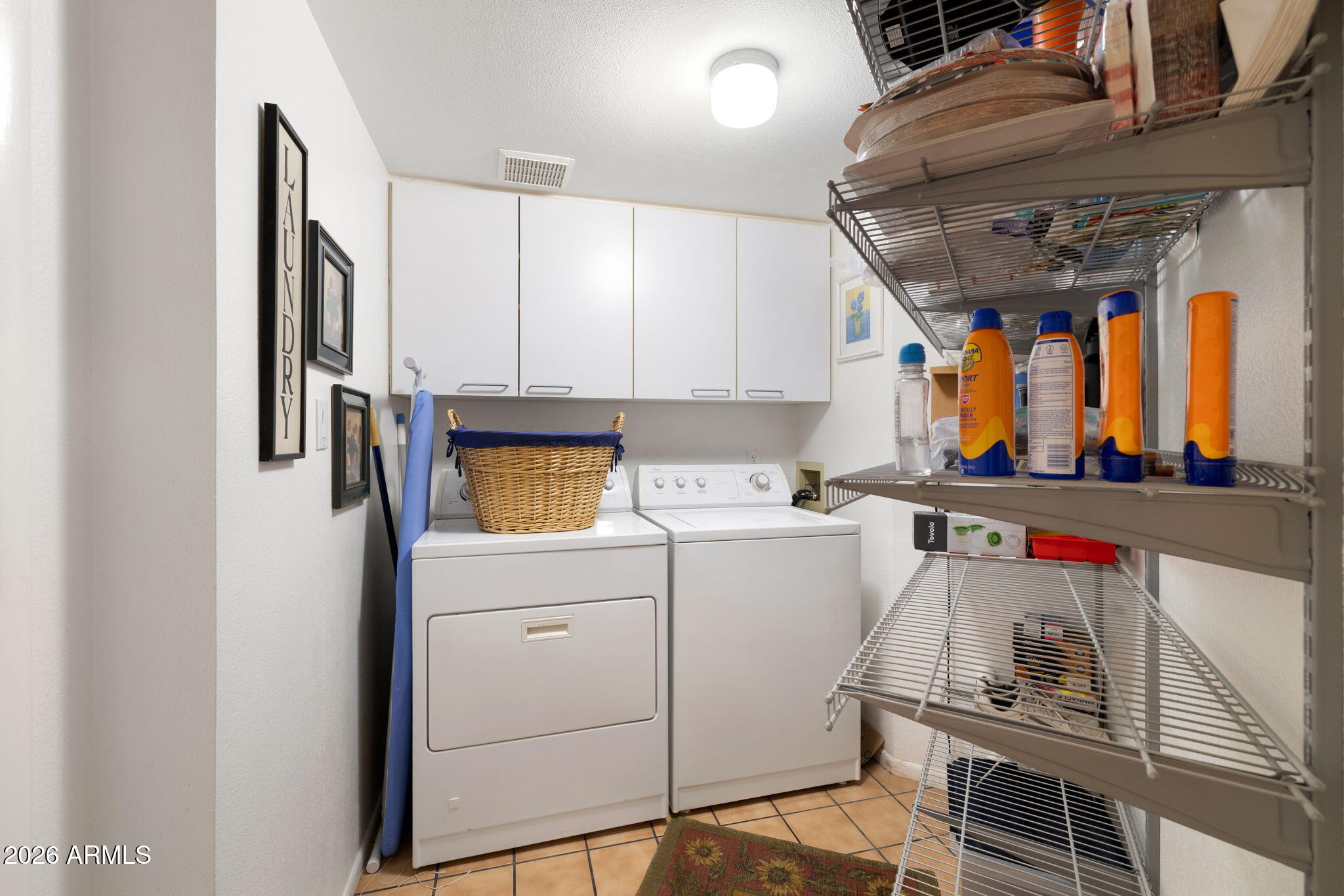 Flagstaff, Arizona, 86004, United States, 4 Bedrooms Bedrooms, ,4 BathroomsBathrooms,Residential,Active,2037117