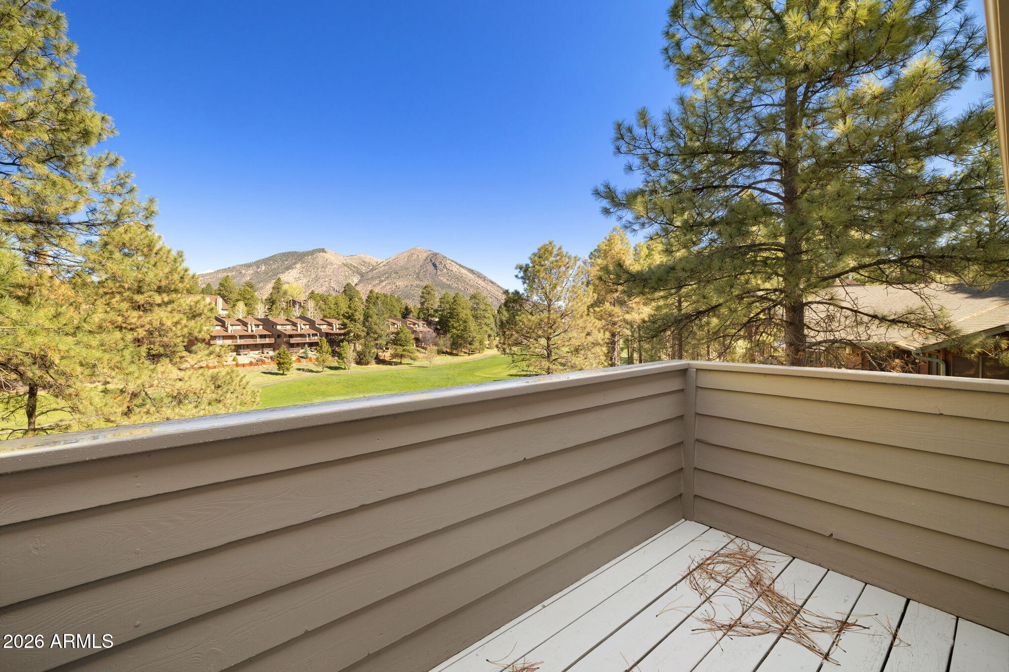 Flagstaff, Arizona, 86004, United States, 4 Bedrooms Bedrooms, ,4 BathroomsBathrooms,Residential,Active,2037117