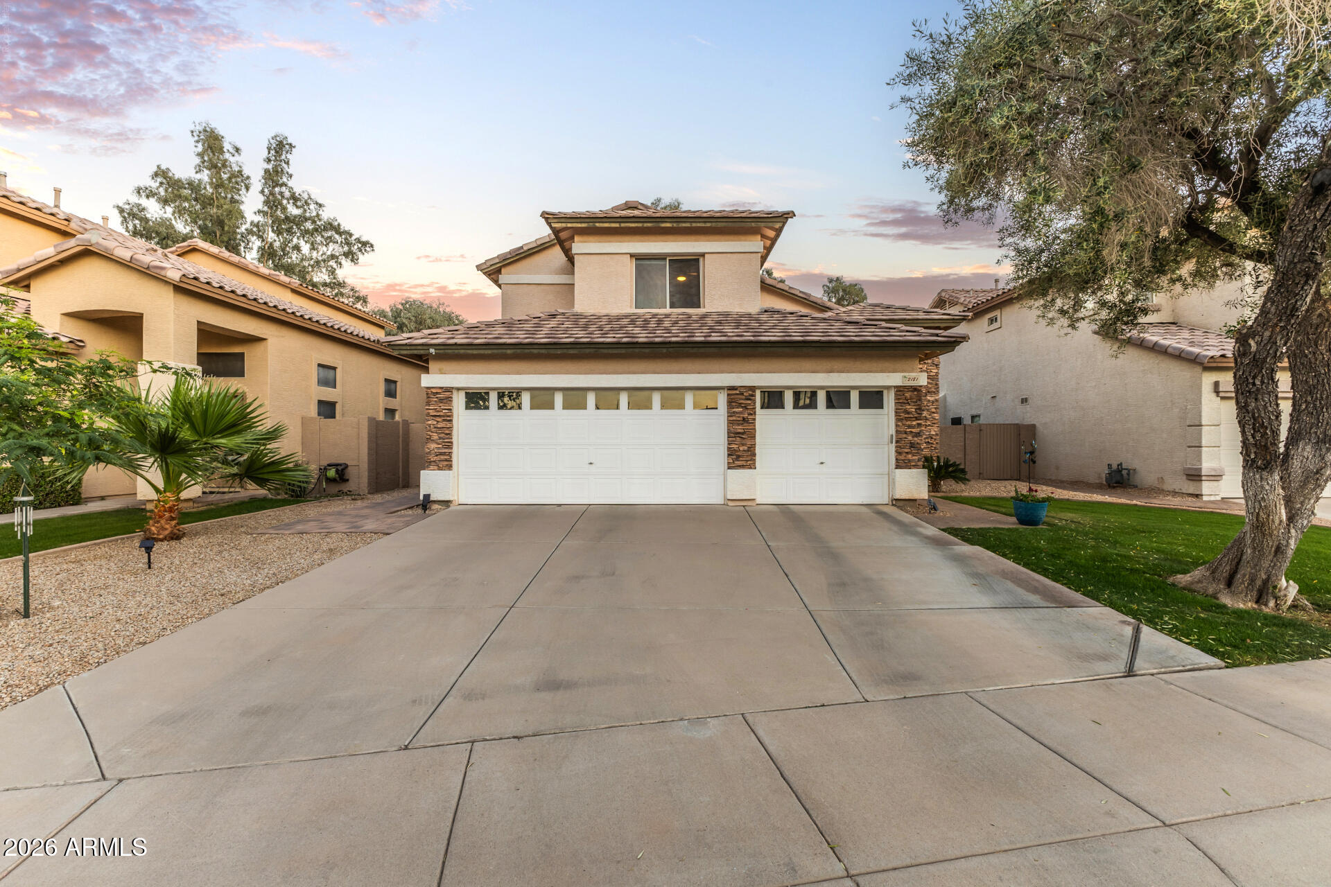 2181 W ROCKROSE Place