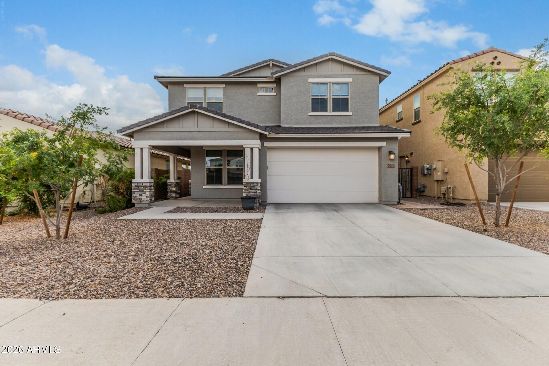 7919 W PASADENA Avenue