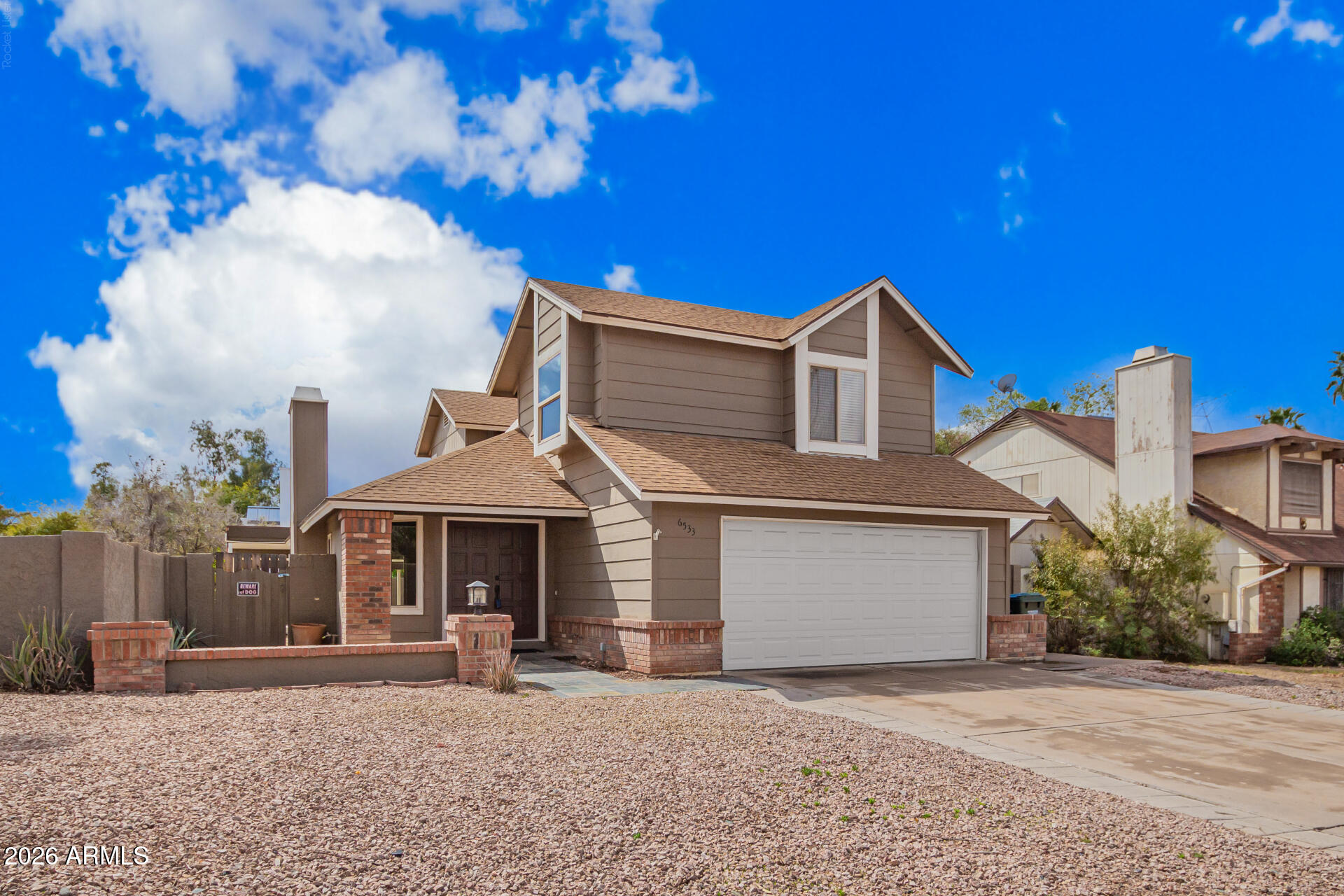 6533 E BEVERLY Lane