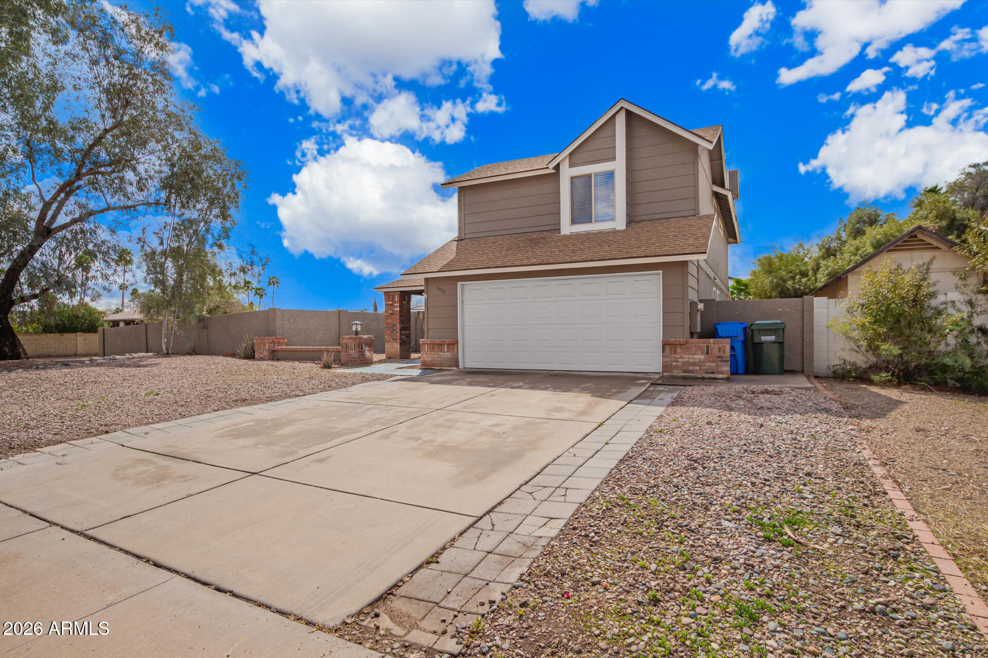 6533 E BEVERLY Lane